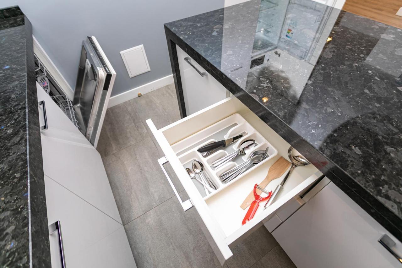 Petrovdom 190-199-216 In Spacious Apartments At Rc New York Concept House Kiev Esterno foto