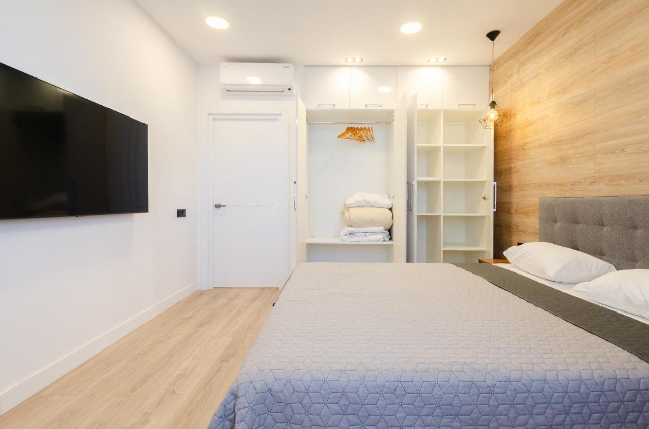 Petrovdom 190-199-216 In Spacious Apartments At Rc New York Concept House Kiev Esterno foto